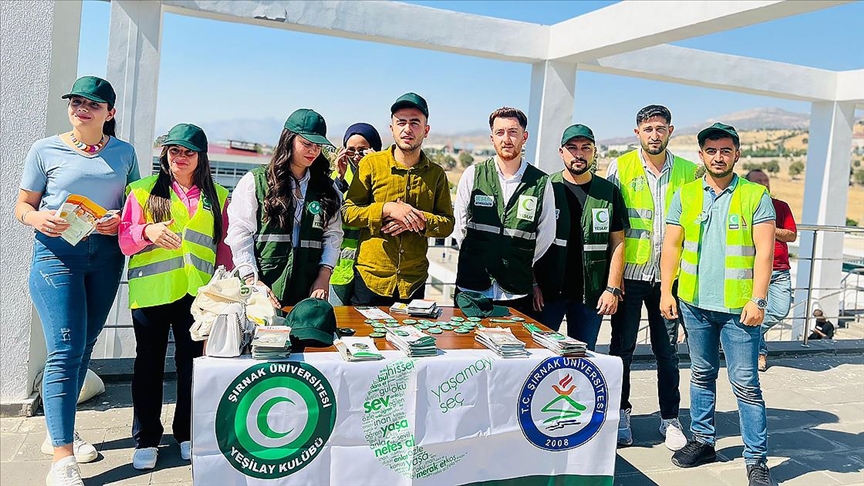 Milli Eğitim Bakanlığı (MEB) ve Yeşilay işbirliğiyle başlatılan Türkiye Bağımlılıkla Mücadele Eğitim Programı kapsamında, ülke genelinde açılan 166 bin 840 kurstan 10 yılda 6 milyon 39 bin 306 kişi yararlandı.
