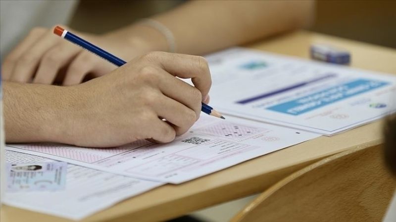 İstanbul Medipol Üniversitesi Rehberlik ve Psikolojik Danışmanlık Bölüm Başkanı Prof. Dr. Servet Bayram'dan YKS tercihi yapacaklara uyarı